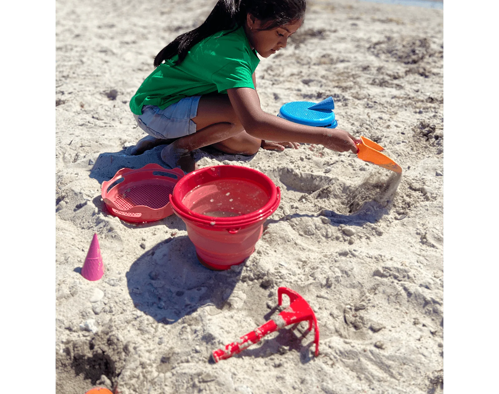 7-in-1 Sand Toy Set - Image 4