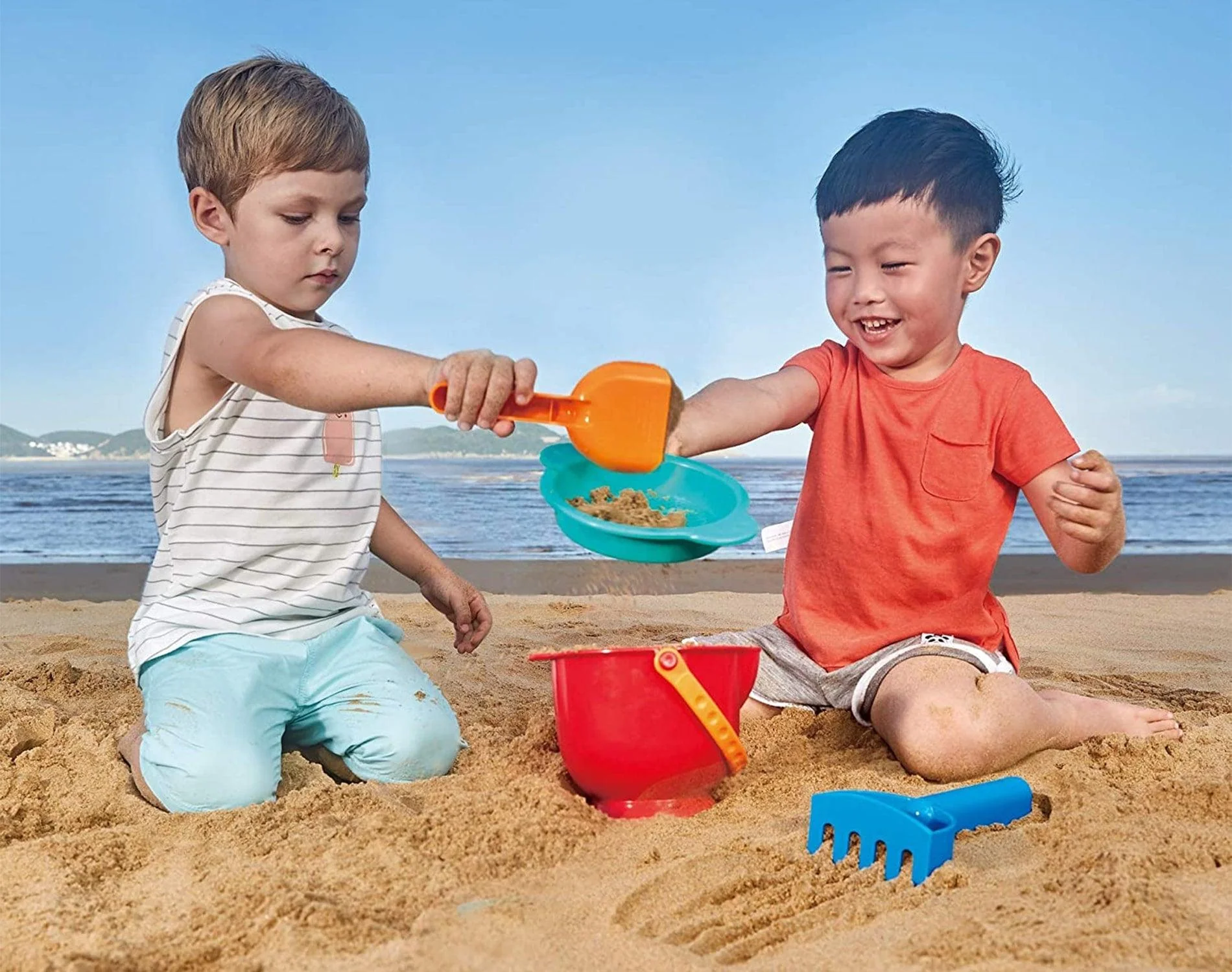 Beach Toy Essential Set - Image 4