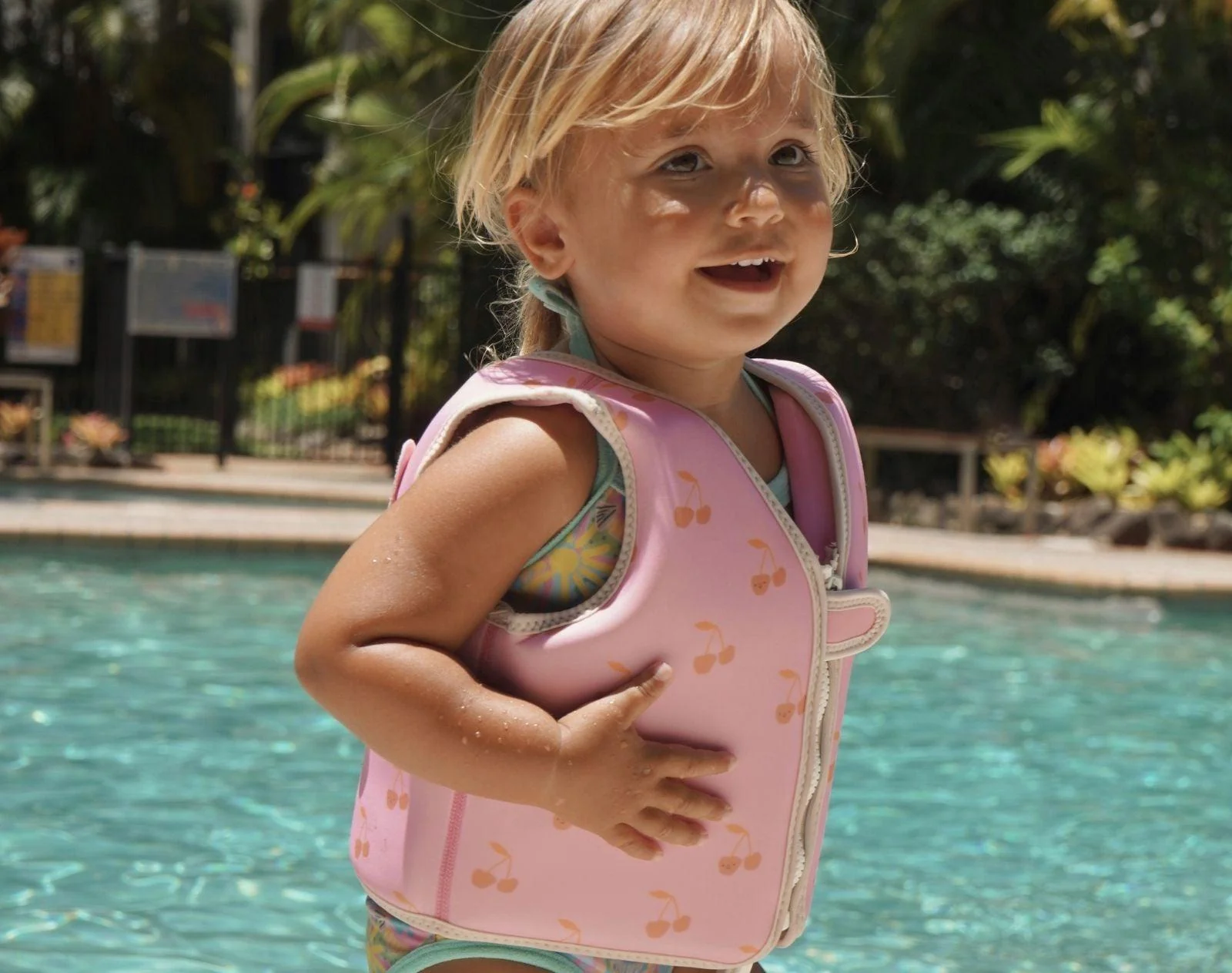 Float Vest - Image 12