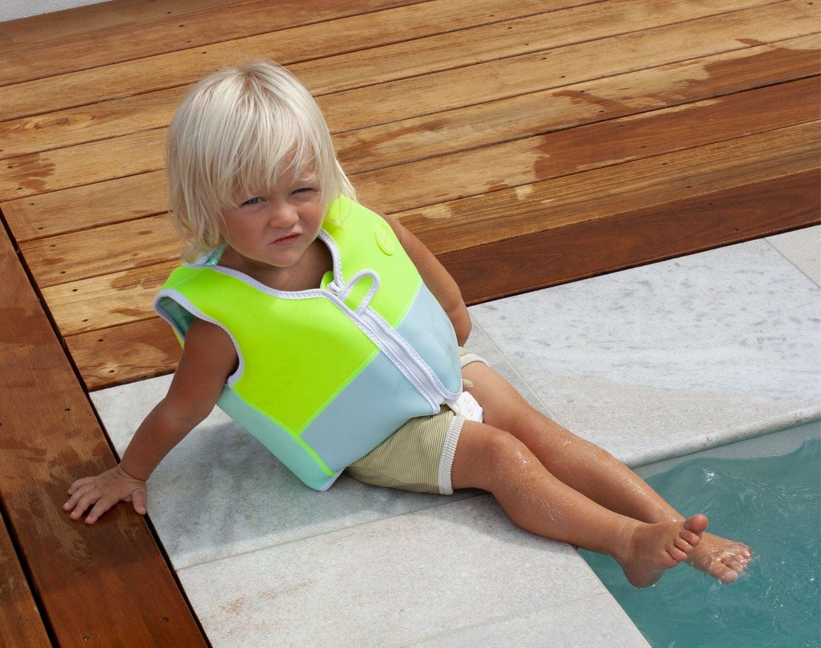 Float Vest - Image 21