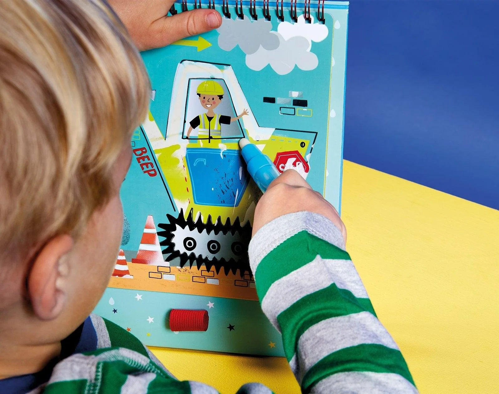 Magic Water Reusable Color-in Pad - Construction - Image 5