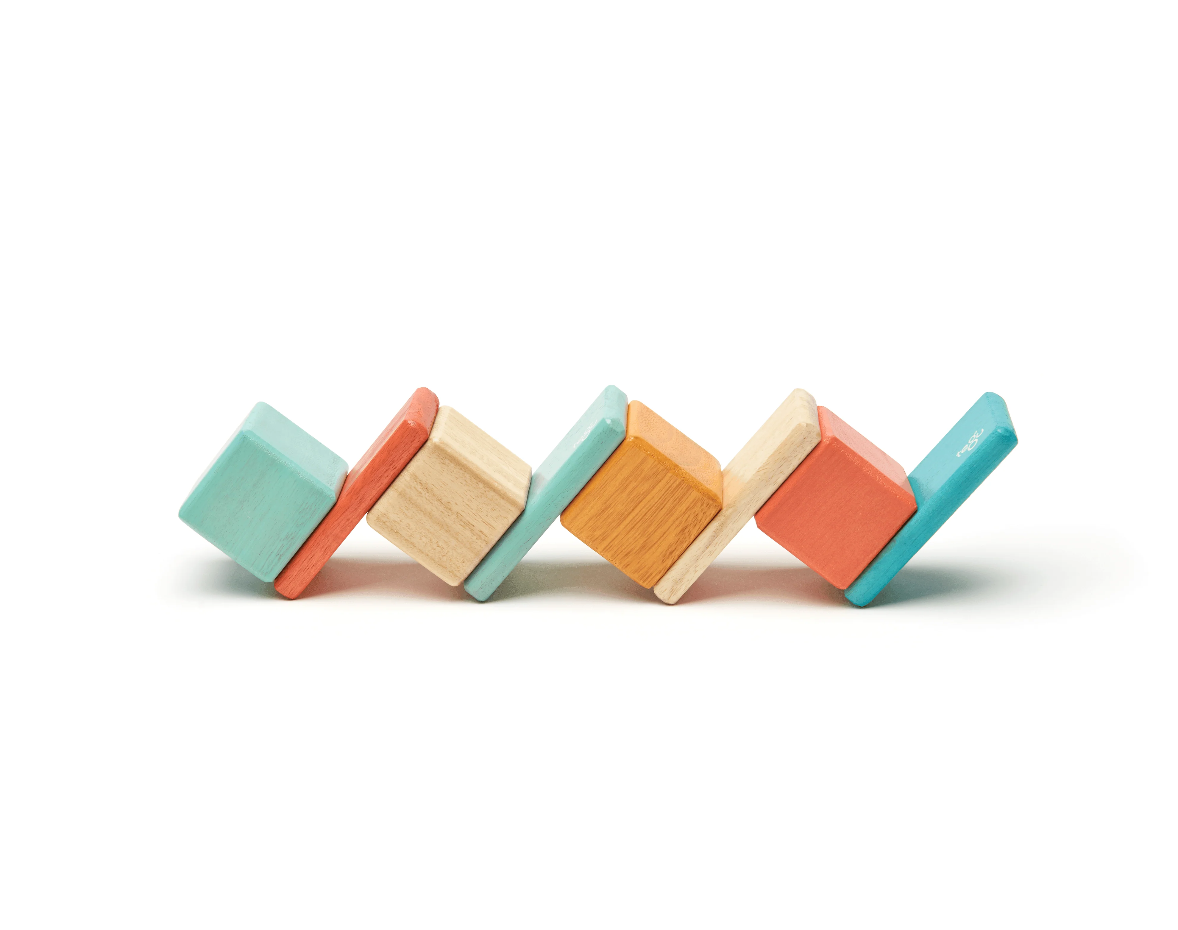 Magnetic Wooden Blocks & Travel Pouch - 8 Pieces - Image 6