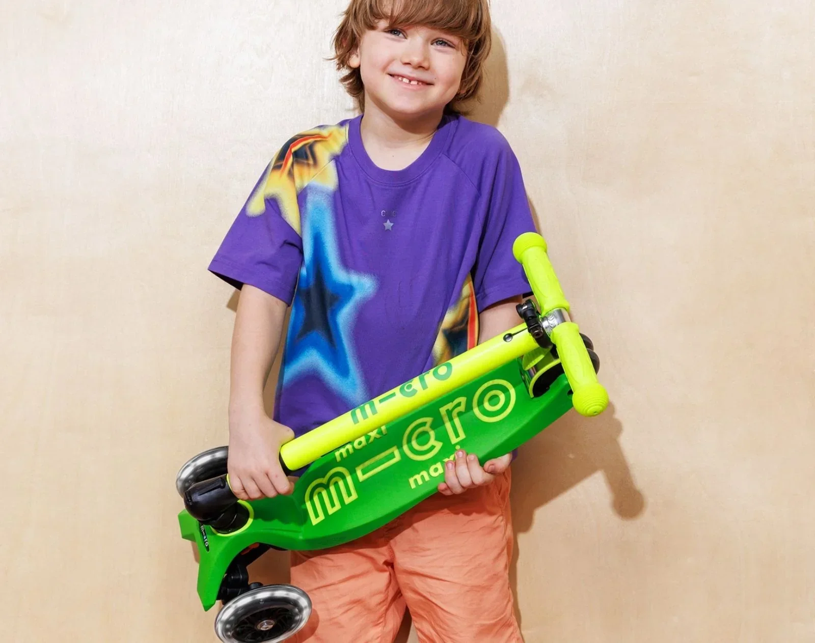 Maxi Deluxe Foldable LED Scooter - Image 6