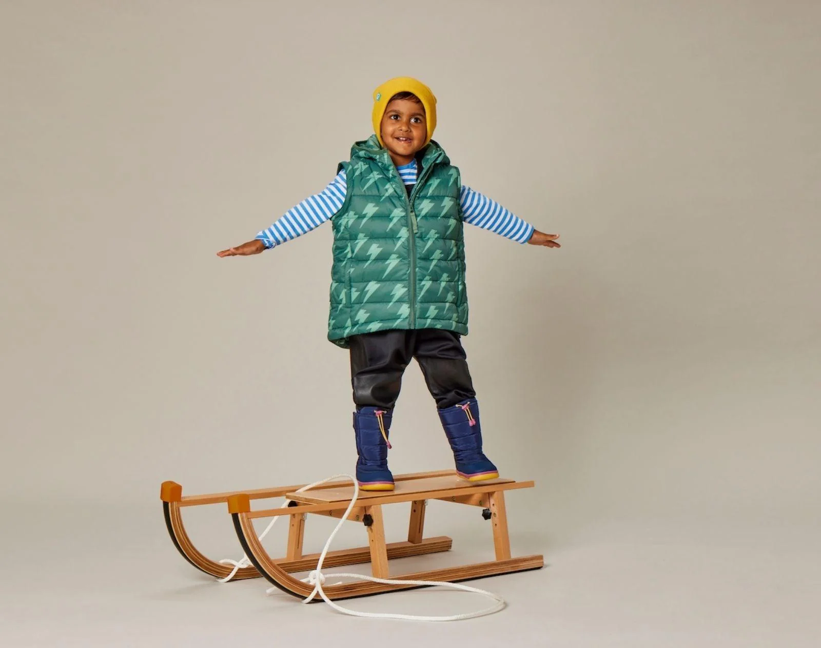 2 in 1 Puffer Jacket & Vest - Lightning Bolt - Image 6