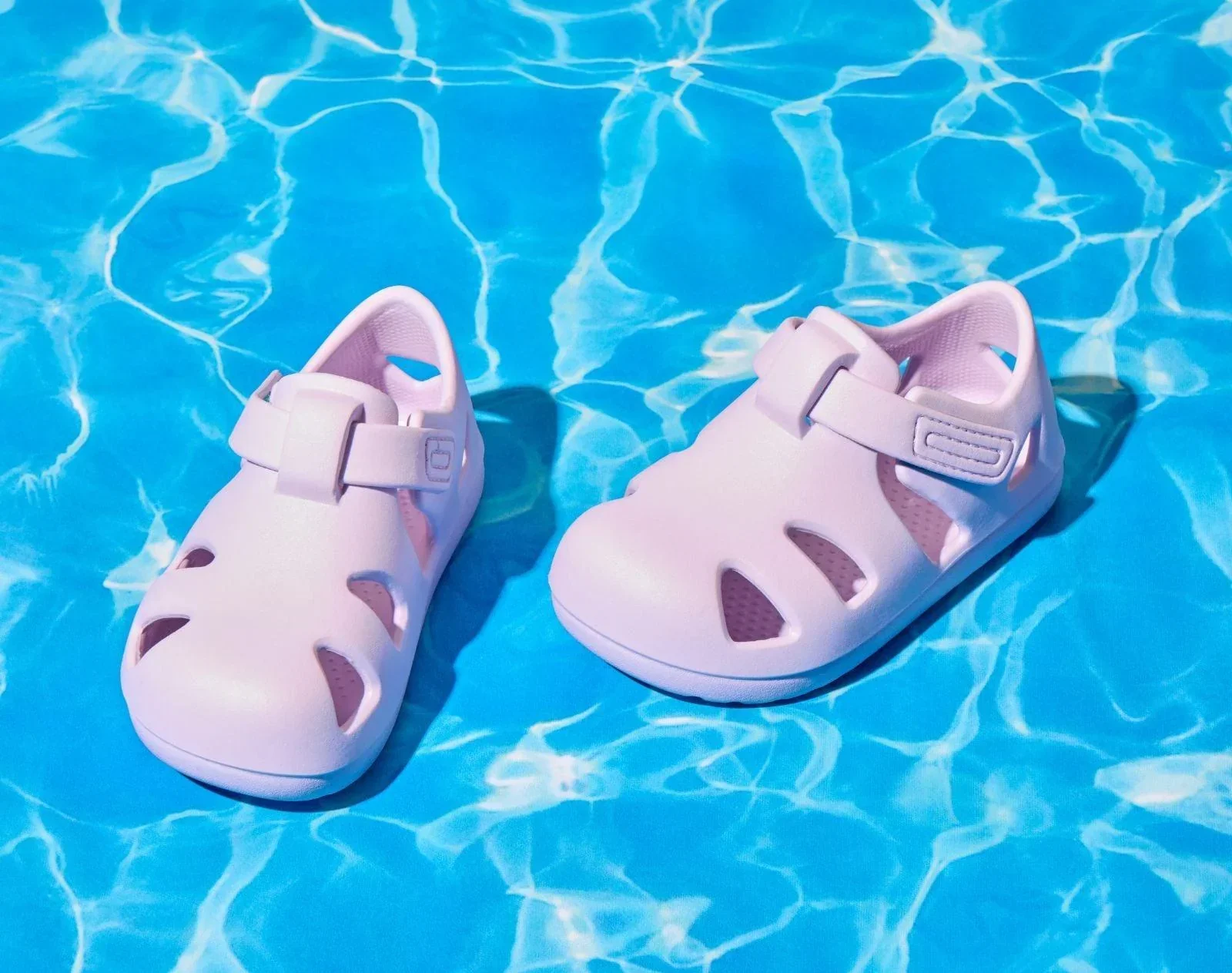 Splash Sandals - Image 20