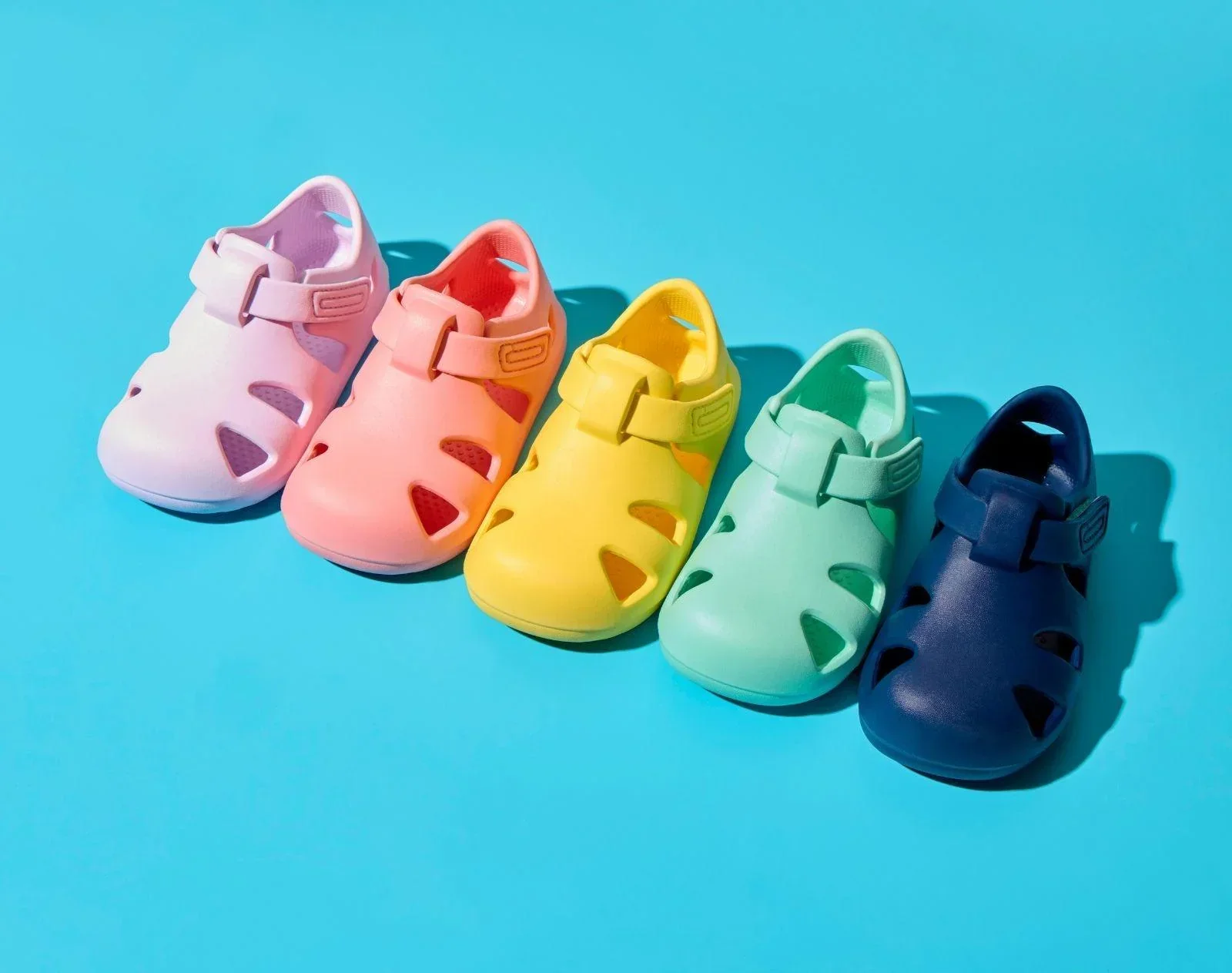 Splash Sandals - Image 23